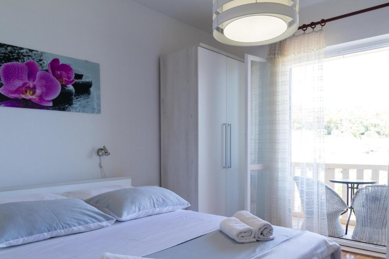 Apartmani Fides Lumbarda Exterior photo